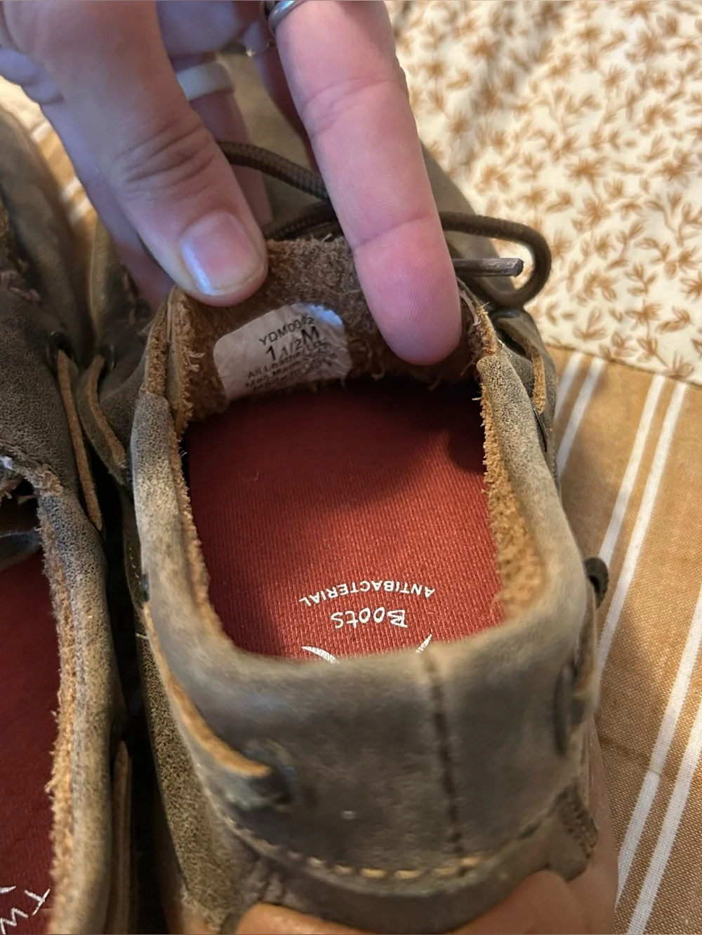 Kids twisted X brown moccasin size 1.5